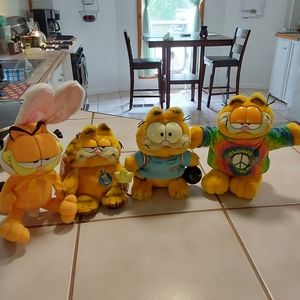4 Garfield Plush Stuffed Animals